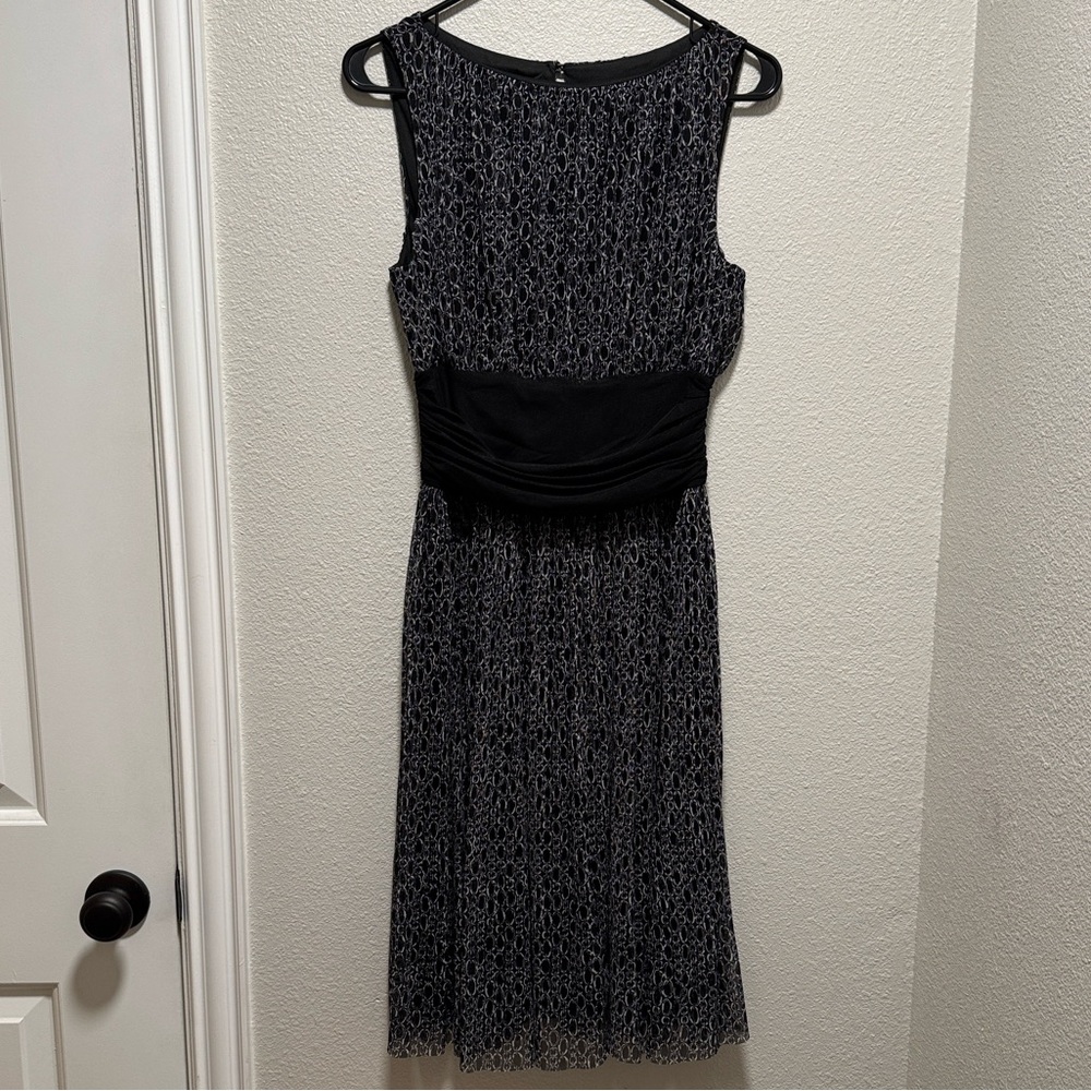 London Times Black and White Midi Dress